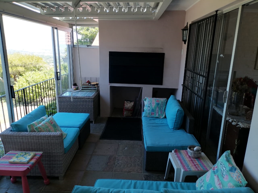 To Let 4 Bedroom Property for Rent in Heldervue Western Cape